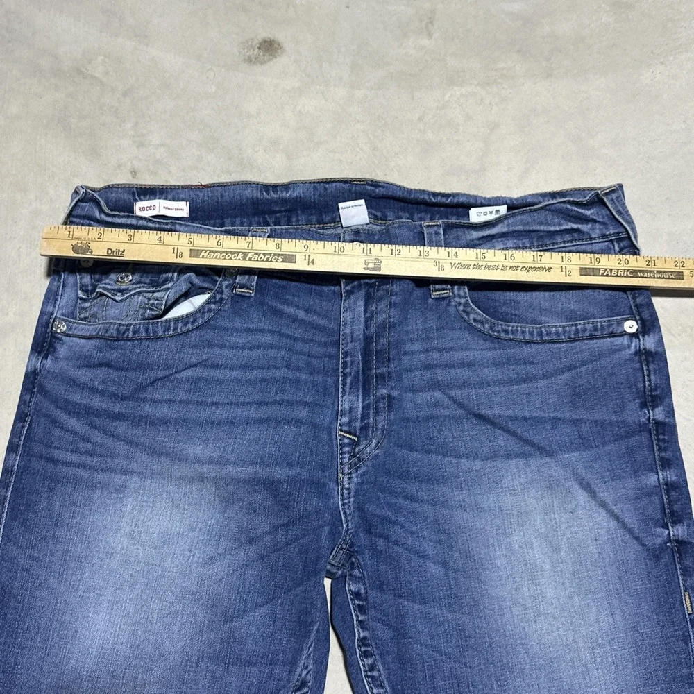 True Religion Rocco Relaxed Skinny Jeans Men's Size 40x35 Medium Light Wash Blue